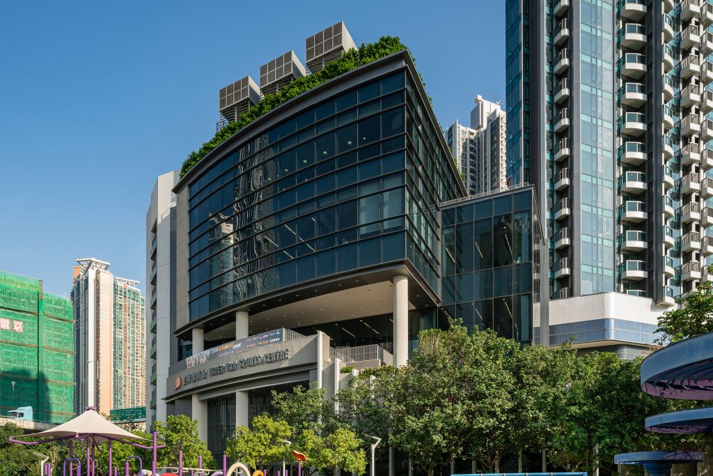 Tsuen Wan Sports Centre LWK + PARTNERS